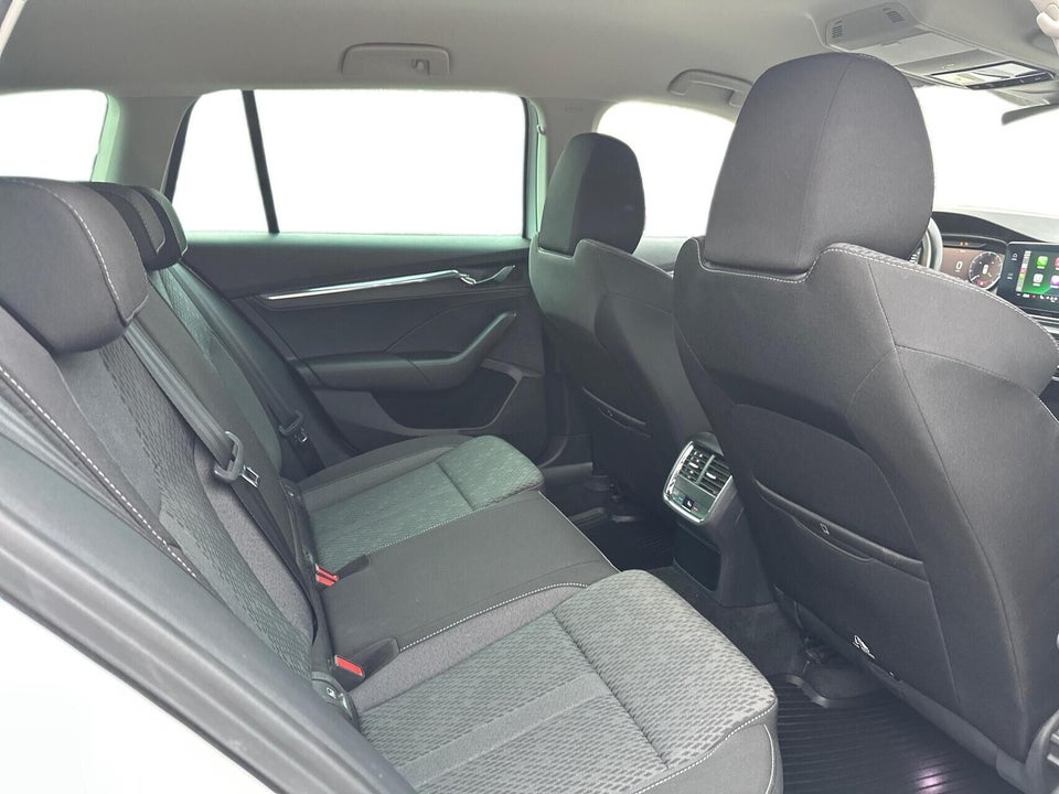 Skoda Octavia 1,4 TSi iV Plus Combi DSG 5d