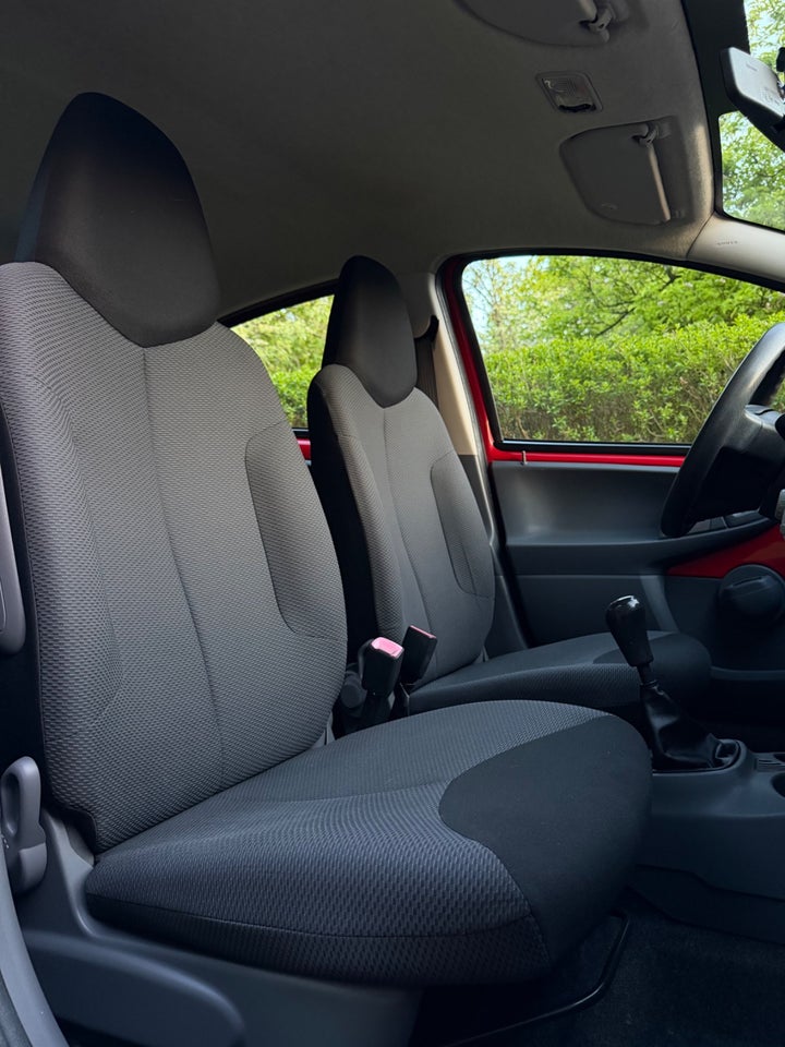 Toyota Aygo 1,0 Plus 5d