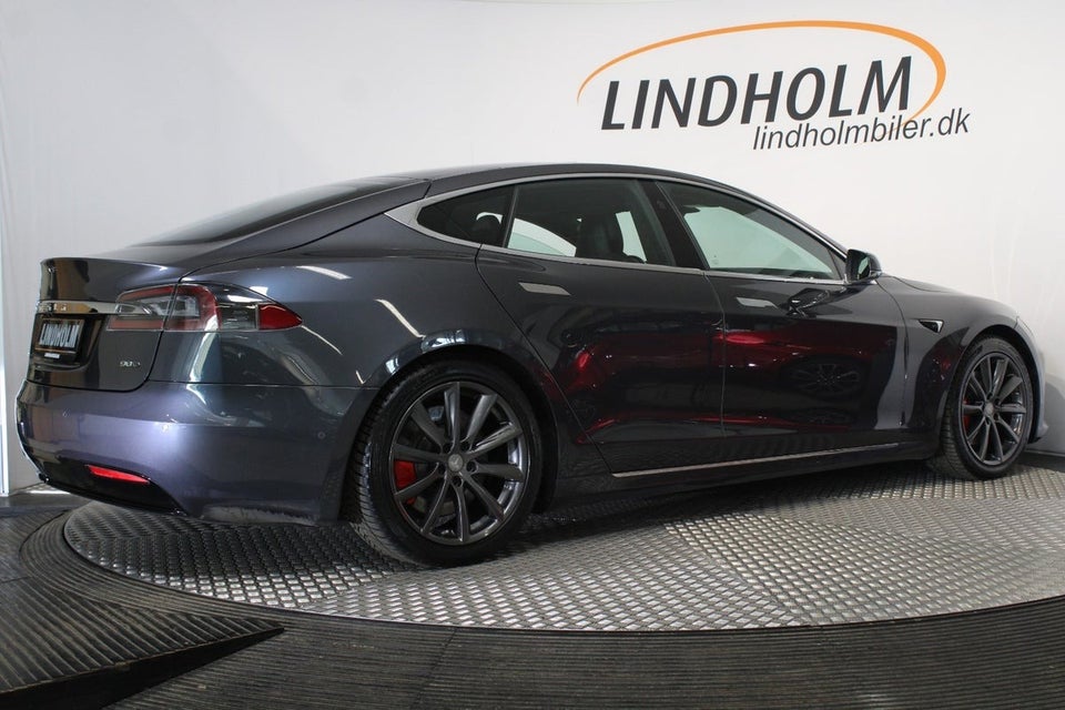 Tesla Model S 90D 5d