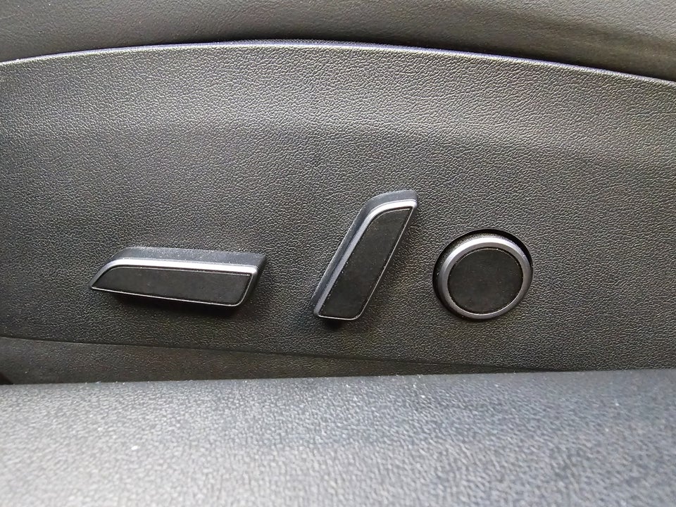 Tesla Model 3 Standard Range+ RWD 4d