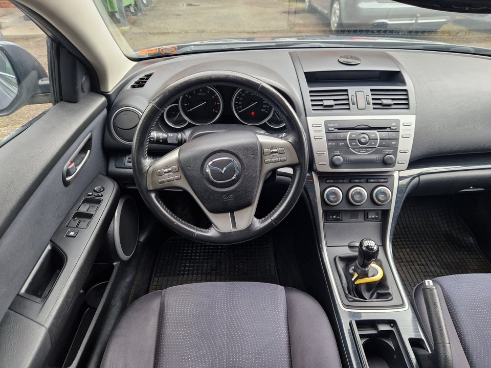 Mazda 6 2,0 Advance 4d
