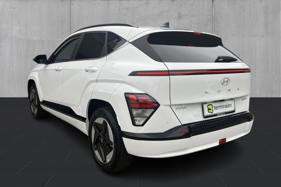 Hyundai Kona 65 EV Essential 5d