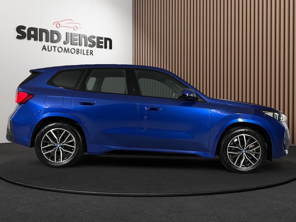 BMW iX1 xDrive30 M-Sport 5d