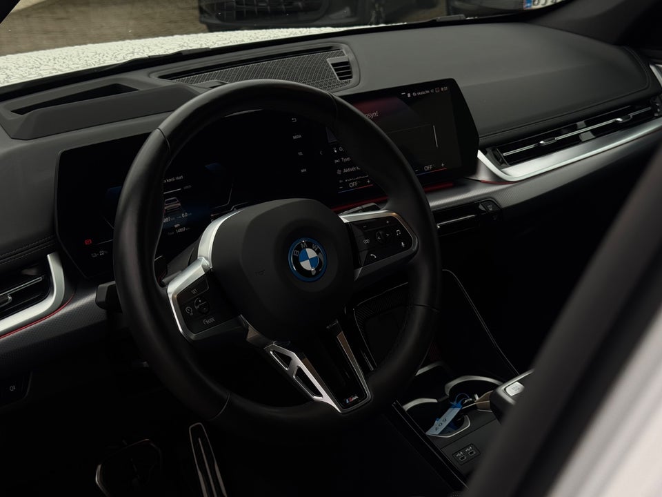 BMW iX1 xDrive30 Fully Charged M-Sport 5d