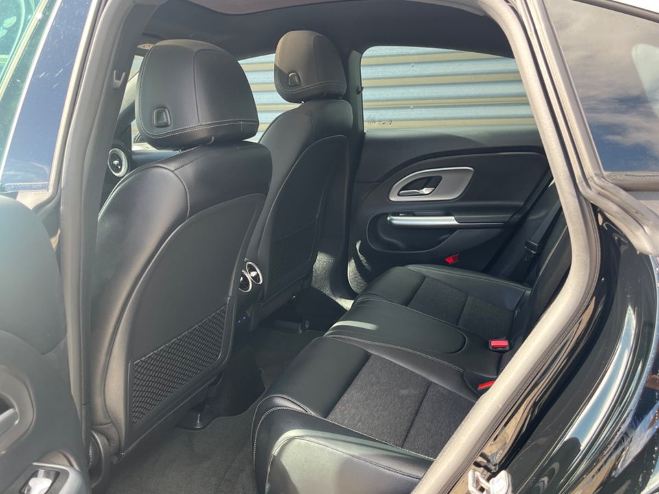 Mercedes CLA250+ electric Progressive 4d