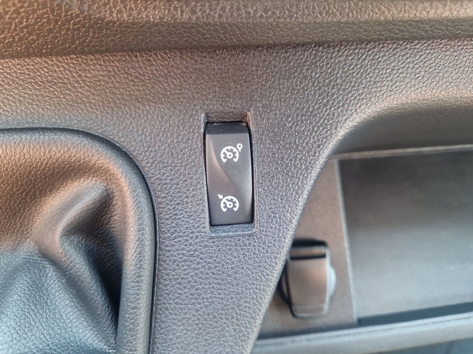 Renault Master IV T35 2,3 dCi 145 L4H2 Kassevogn RWD