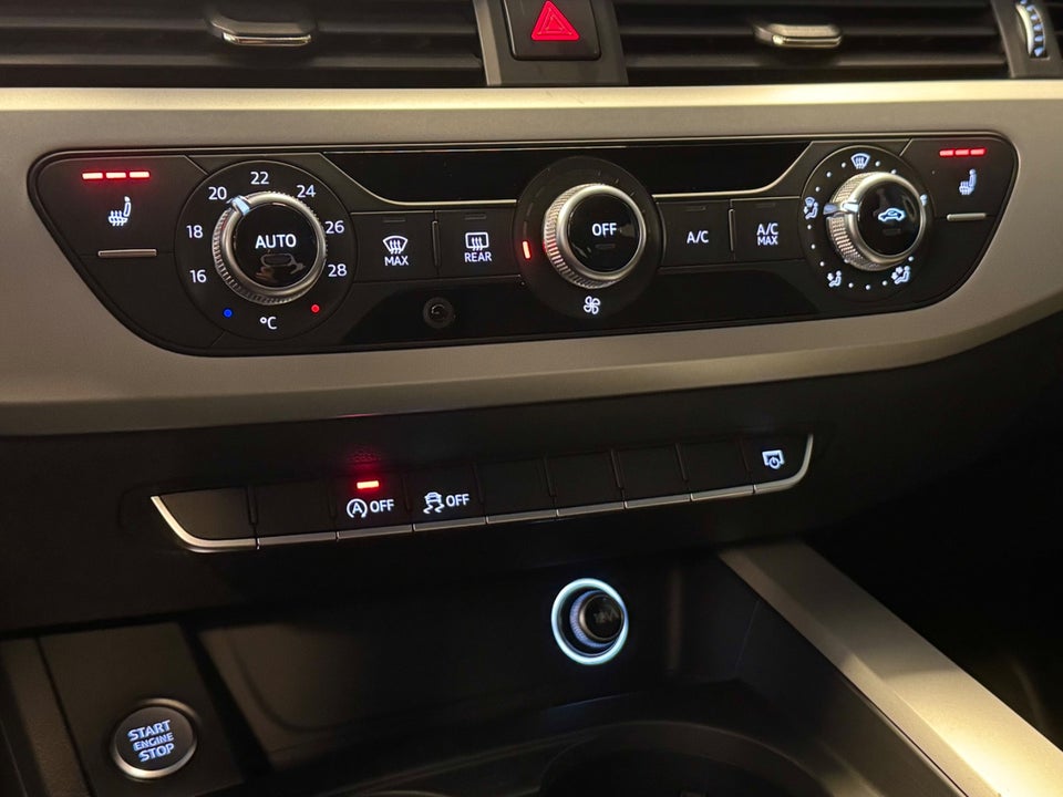 Audi A4 2,0 TDi 150 Avant S-tr. 5d