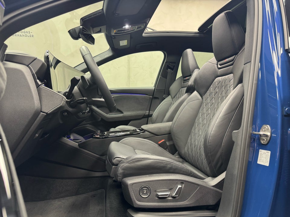 Audi SQ6 e-tron quattro 5d