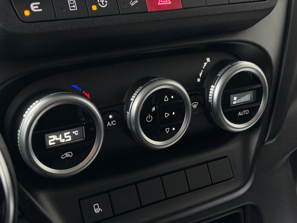 Iveco Daily 3,0 35S18 3750mm Lad AG8