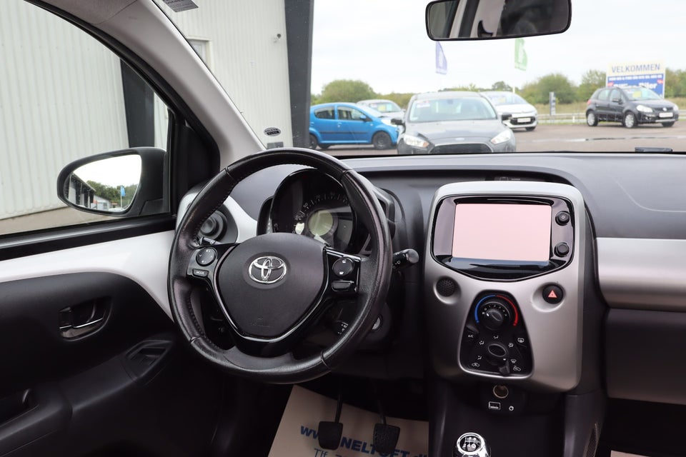Toyota Aygo 1,0 VVT-i x-sky 5d