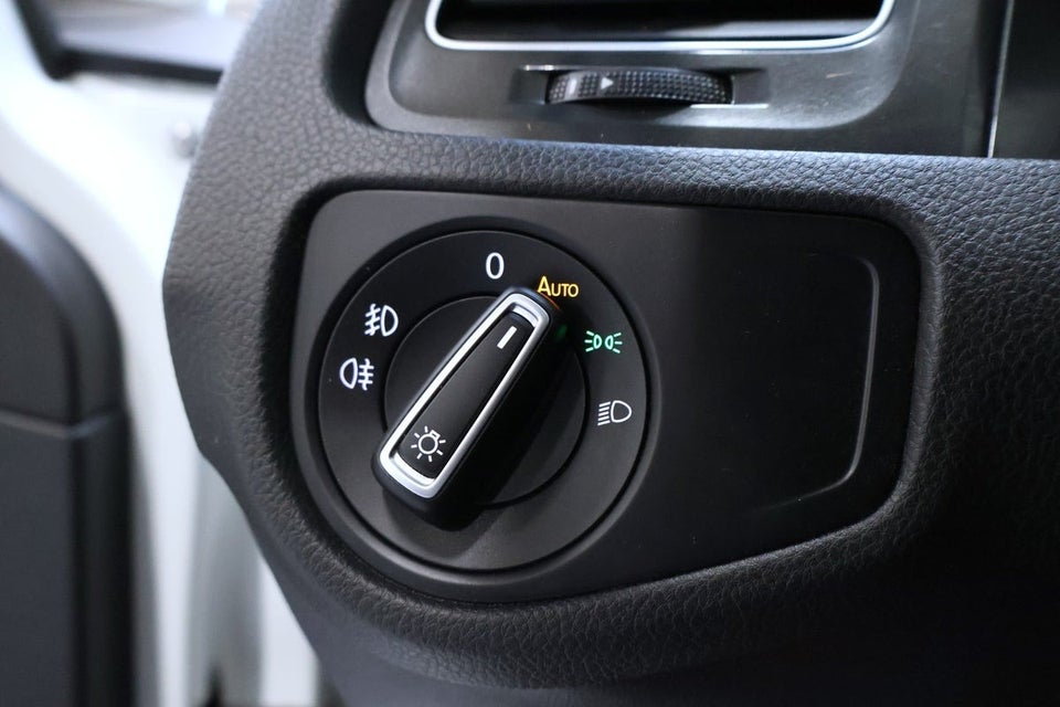 VW Golf VII 1,5 TSi 130 Comfortline Variant 5d
