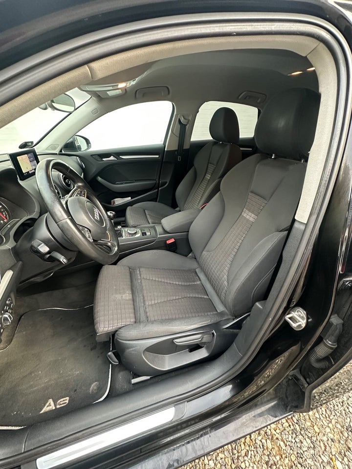 Audi A3 1,6 TDi 110 Ambition 4d