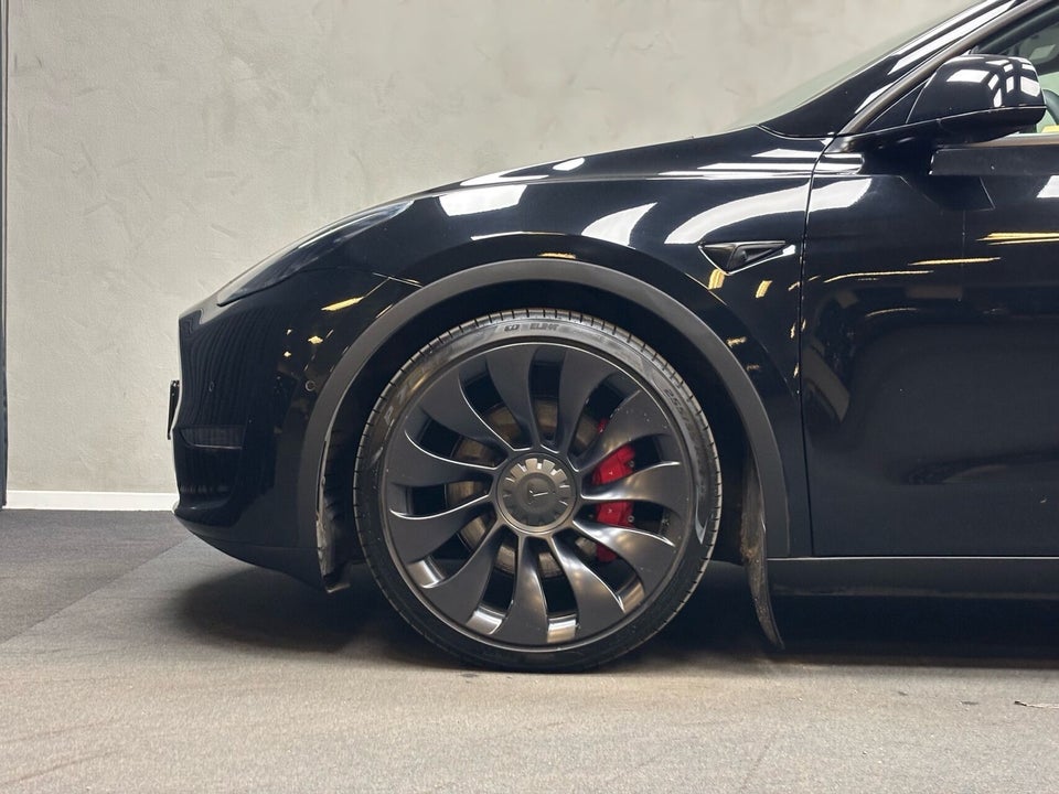 Tesla Model Y Performance AWD 5d