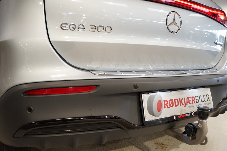 Mercedes EQA300 AMG Line 4Matic 5d