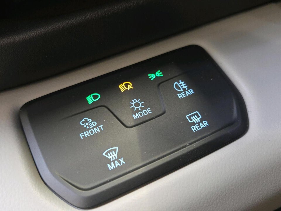 Ford Explorer 77 Premium Extended Range 5d