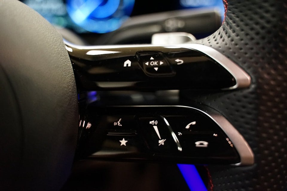 Mercedes EQA350 AMG Line 4Matic 5d