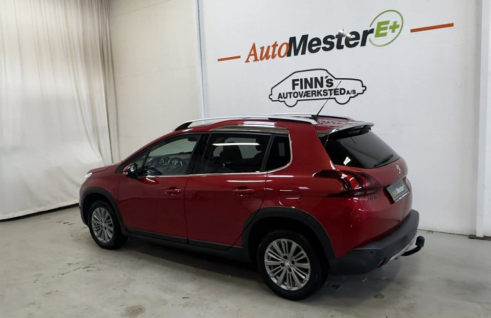 Peugeot 2008 1,2 e-THP 110 Allure Sky 5d