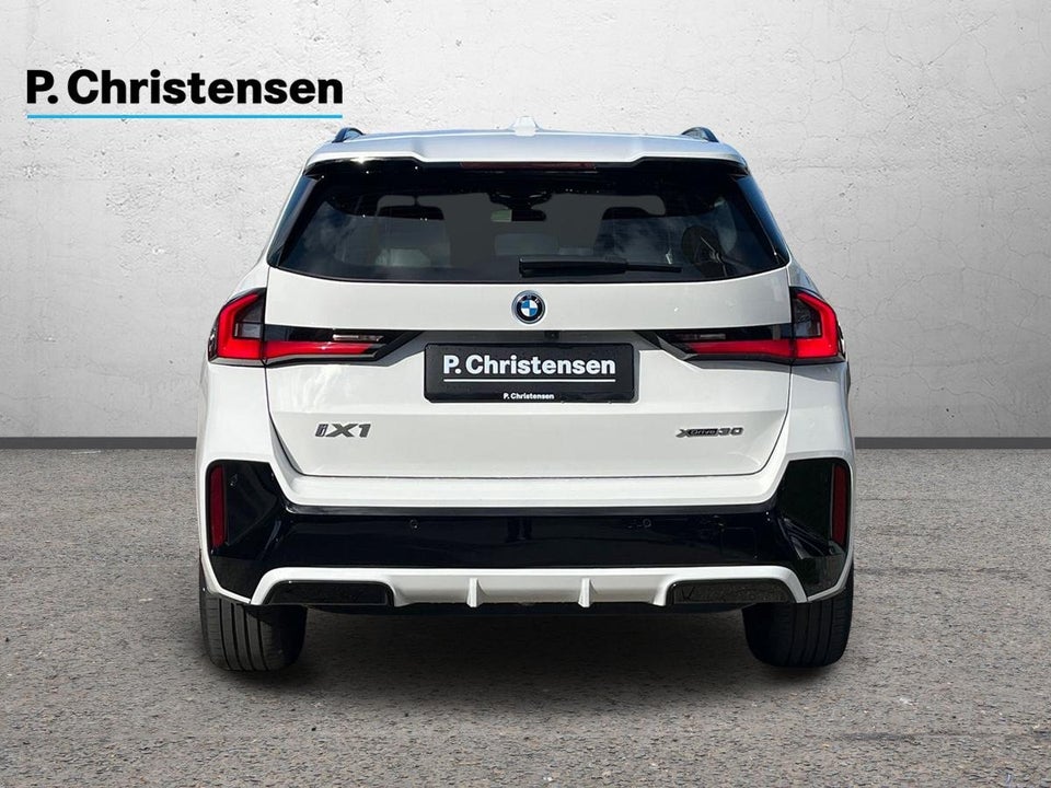 BMW iX1 xDrive30 Charged M-Sport 5d