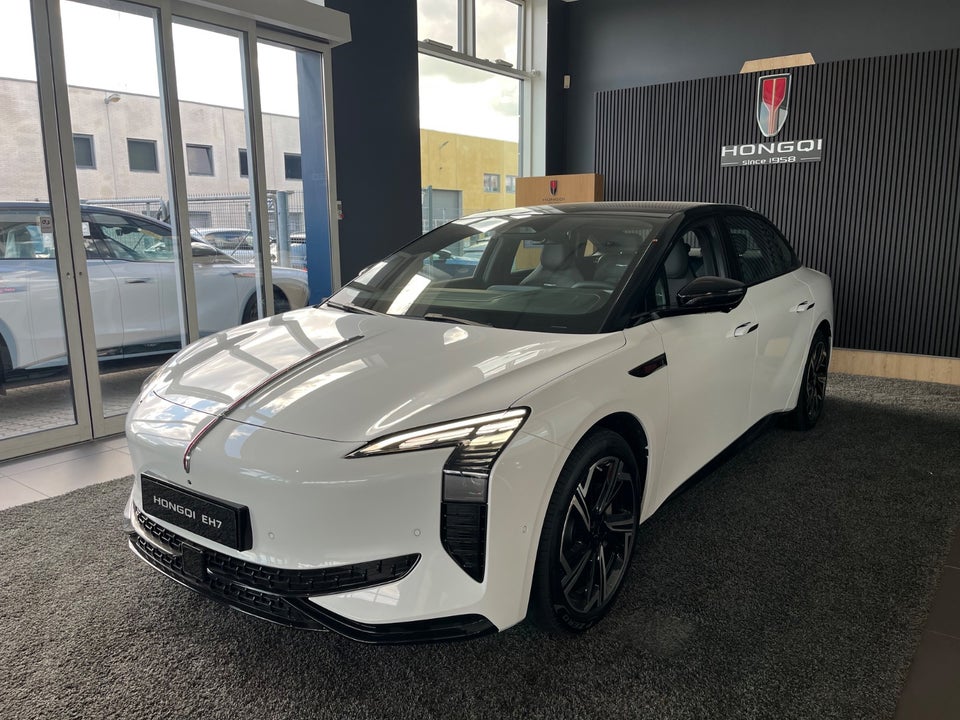 Hongqi EH7 111 Exclusive 4d