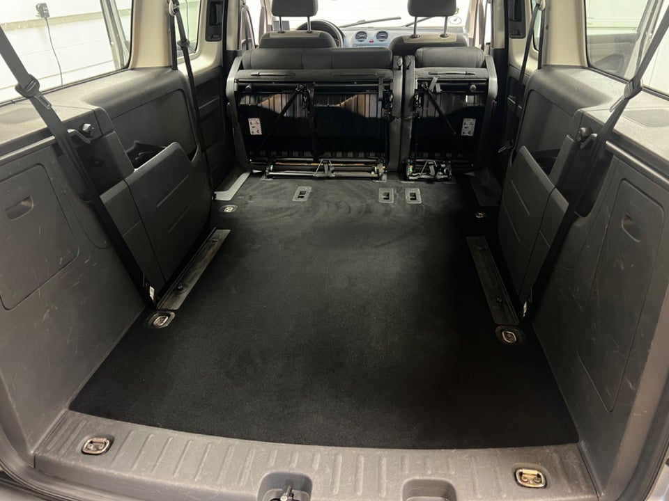 VW Caddy Maxi 1,2 TSi 105 Trendline 5d