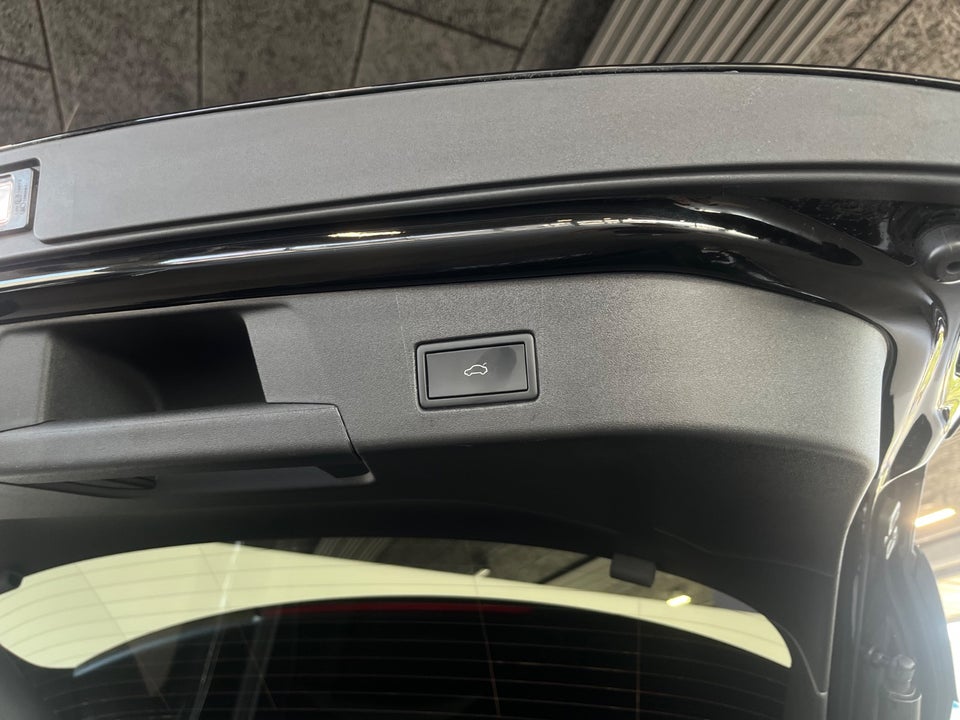 VW ID.4 77 Style 4Motion 5d