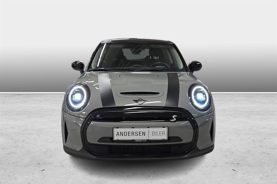 MINI Cooper SE Essential 3d