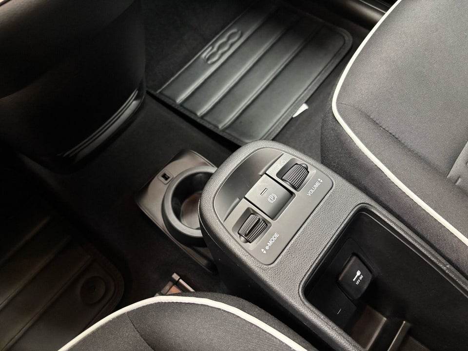 Fiat 500e 42 Icon 3d