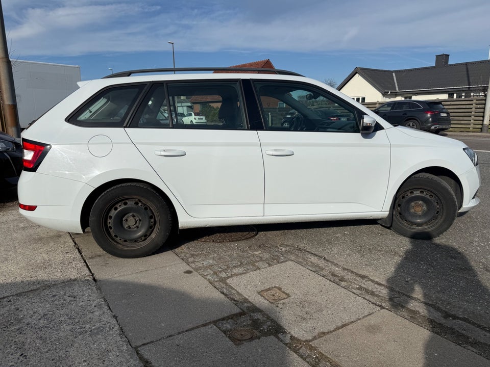 Skoda Fabia 1,0 MPi 75 Active Combi 5d