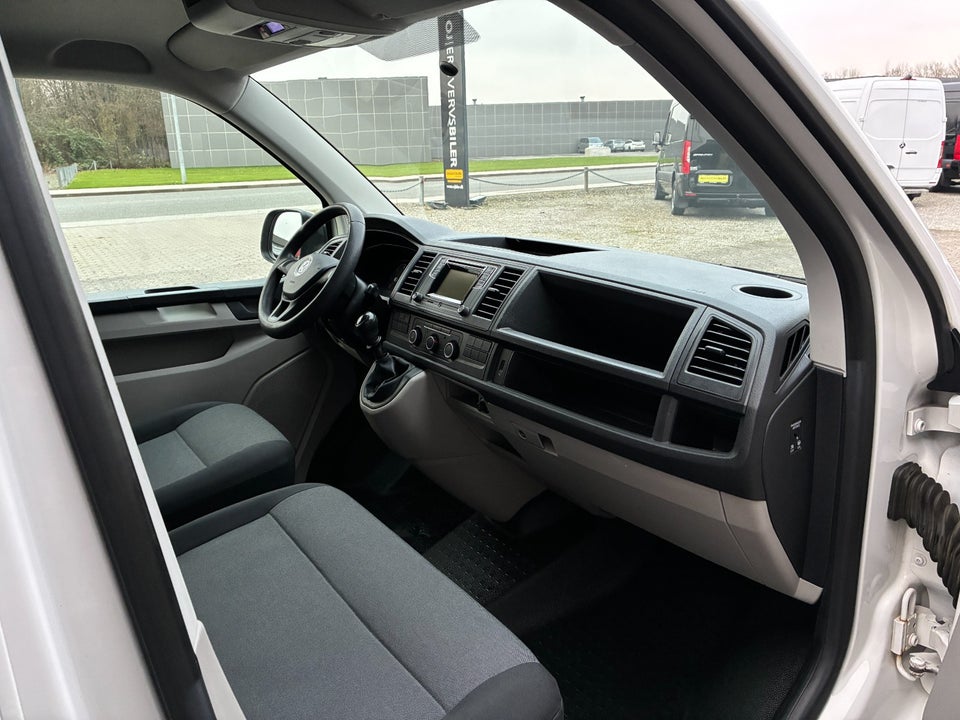 VW Transporter 2,0 TDi 102 Kassevogn lang