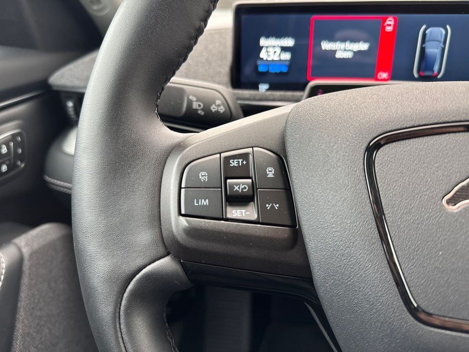 Ford Mustang Mach-E 75 Premium Standard Range 5d