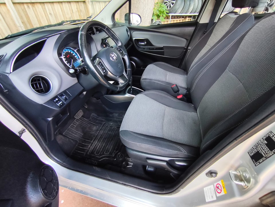Toyota Yaris 1,5 Hybrid H2 Komfort e-CVT 5d