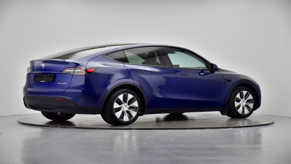 Tesla Model Y Long Range AWD 5d