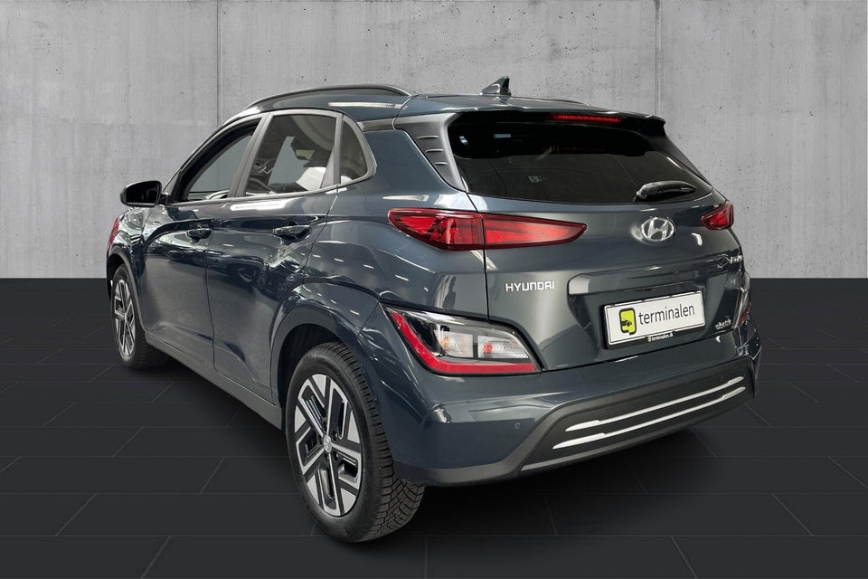 Hyundai Kona 64 EV Essential 5d