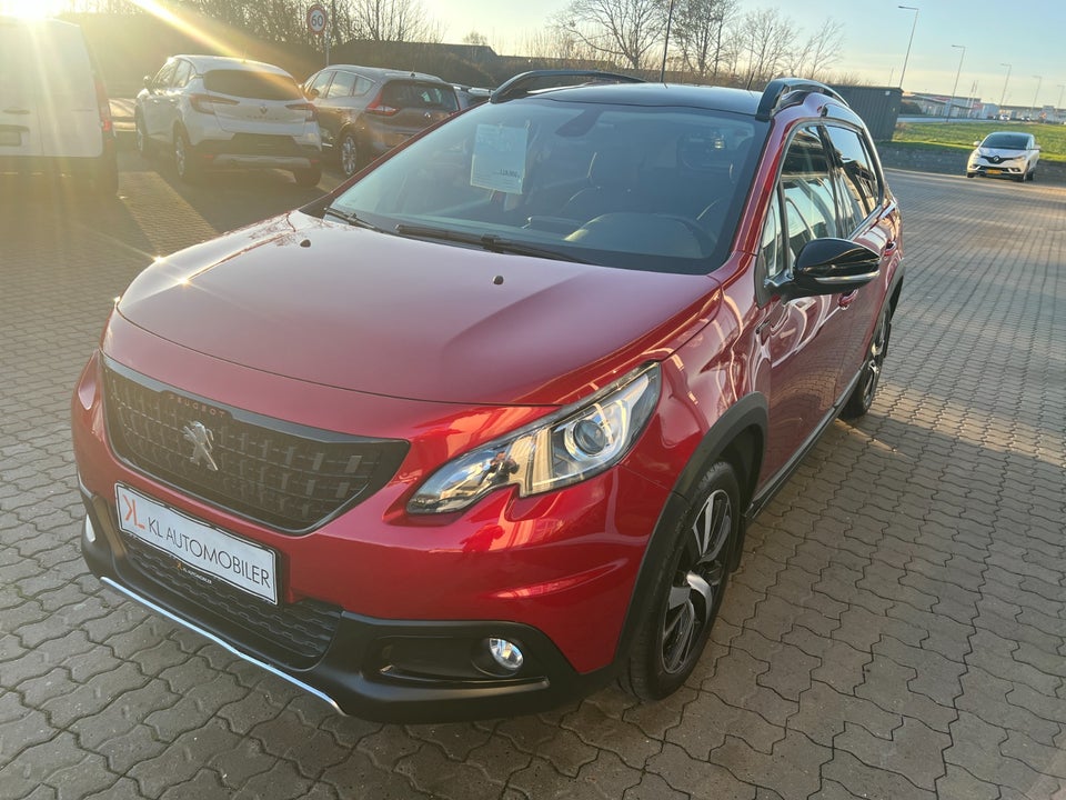 Peugeot 2008 1,6 BlueHDi 120 GT Line Sky 5d