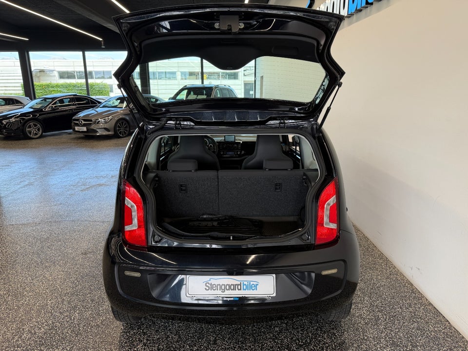 VW Up! 1,0 75 Move Up! ASG 3d