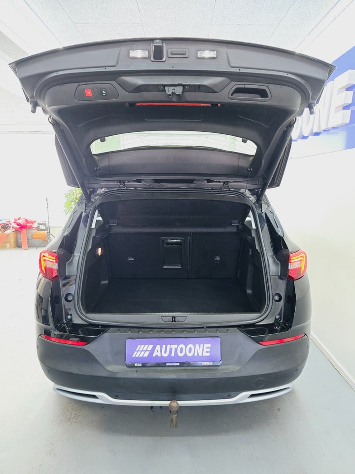 Opel Grandland X 1,6 Hybrid Ultimate aut. 5d