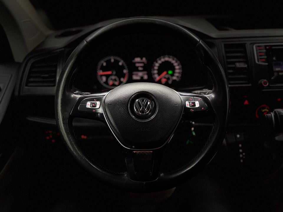 VW Transporter 2,0 TDi 180 Kassevogn DSG lang