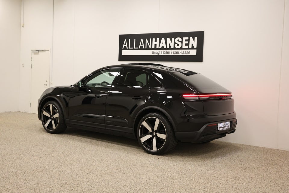 Porsche Macan 4 5d