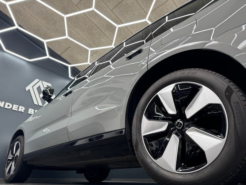 Volvo EX90 Plus 7prs 5d