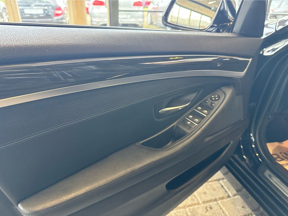 BMW 520d 2,0 Touring Luxury Line xDrive aut. 5d