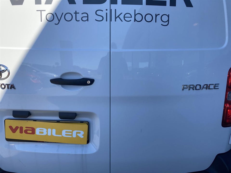 Toyota ProAce 2,0 D 144 Long Comfort 5d