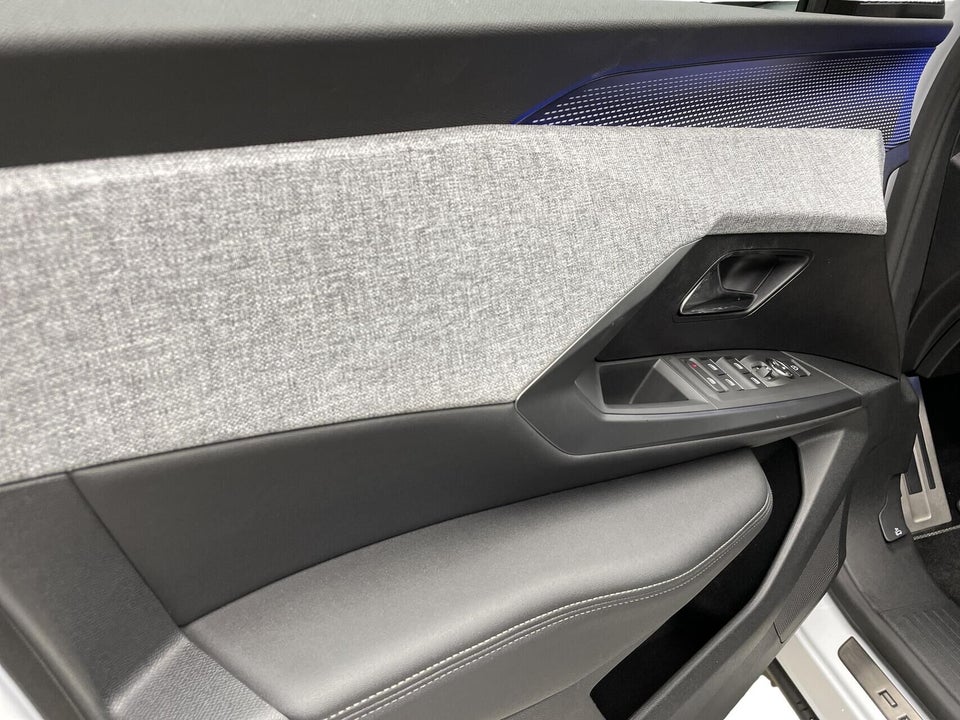 Peugeot e-5008 77 GT Pack 7prs 5d