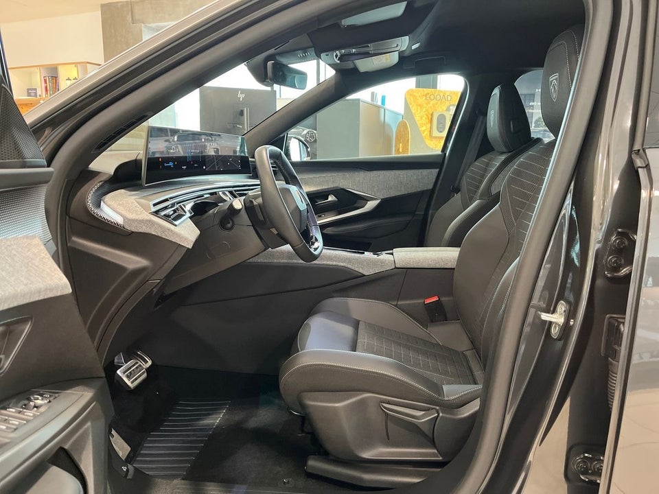 Peugeot e-5008 77 GT Pack 7prs 5d