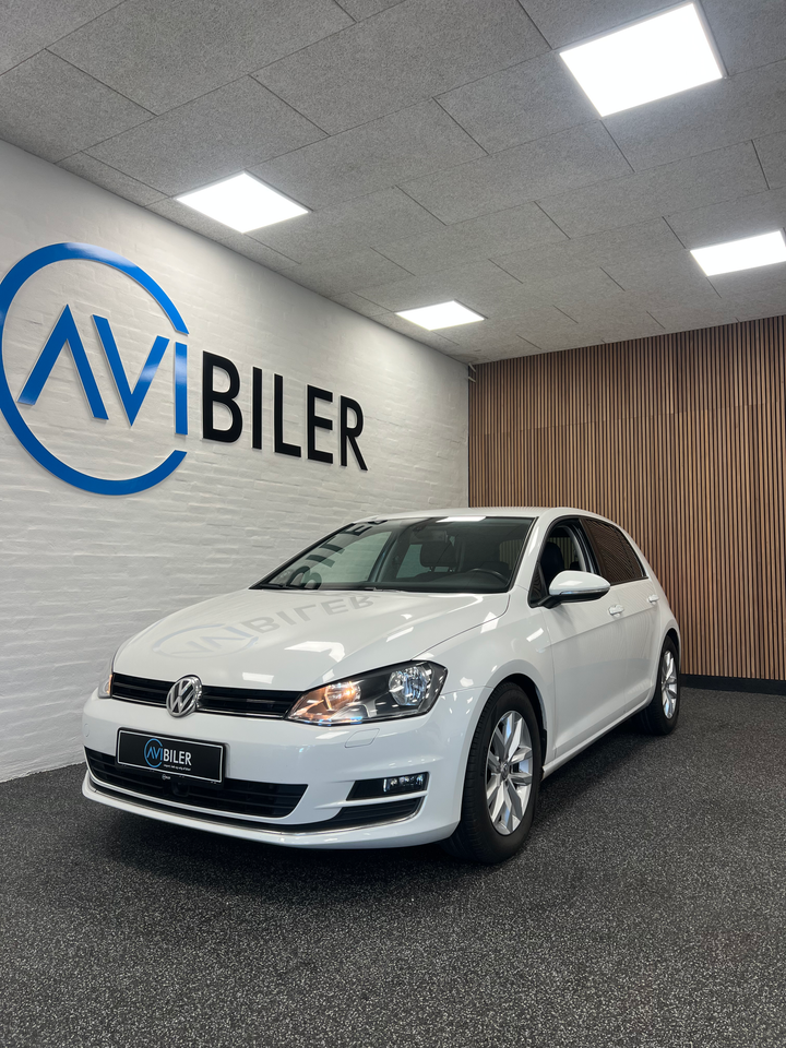 VW Golf VII 2,0 TDi 150 Highline BMT 5d