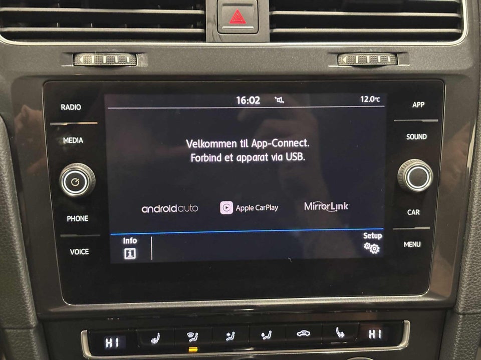 VW Golf VII 1,5 TSi 130 Comfortline DSG 5d