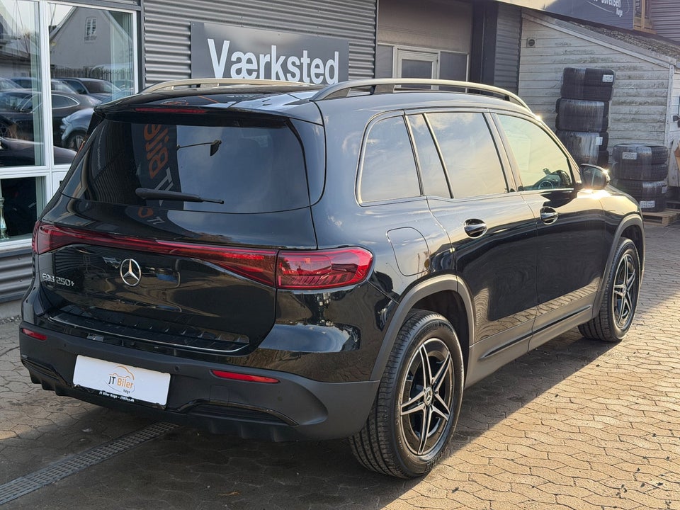 Mercedes EQB250+ AMG Line 7prs 5d