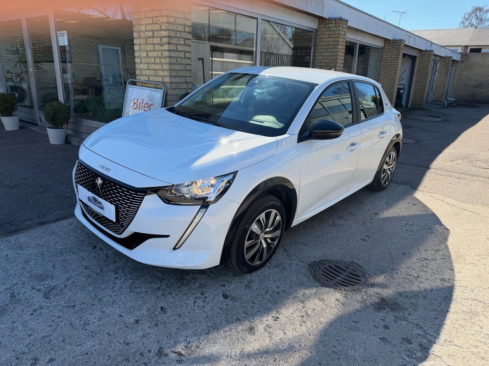 Peugeot e-208 50 Active 5d