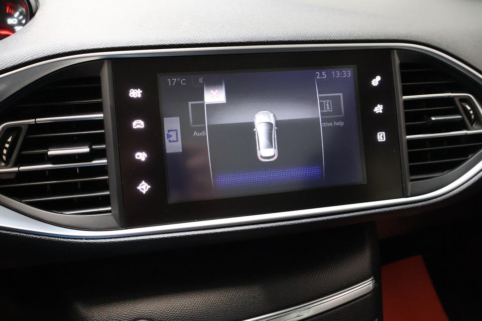 Peugeot 308 1,6 BlueHDi 120 Selection Sky 5d