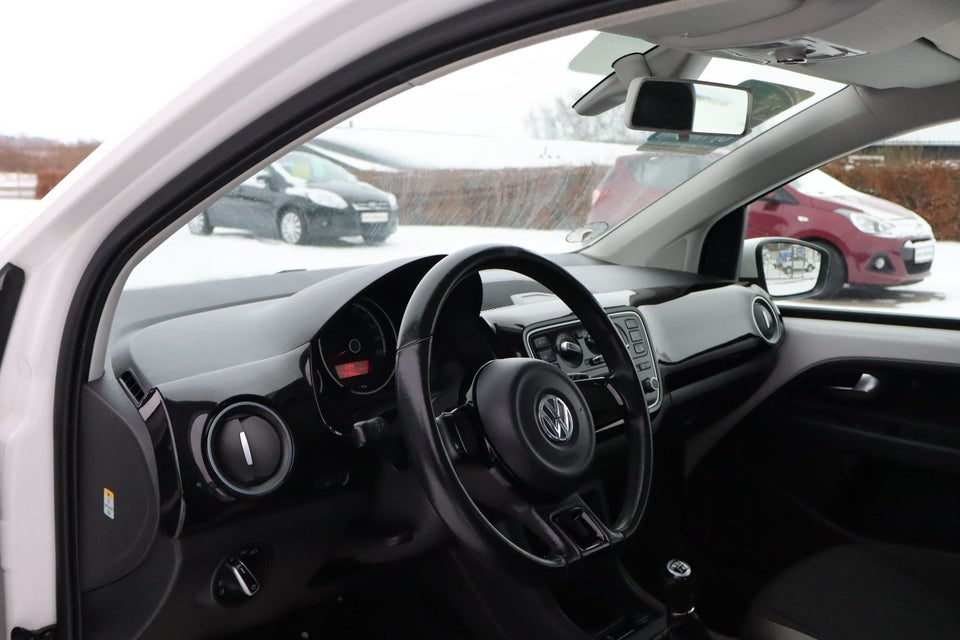 VW Up! 1,0 75 High Up! BMT 5d