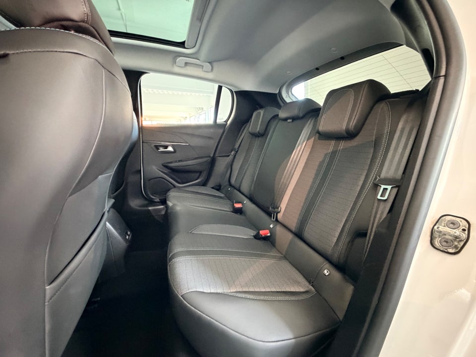 Peugeot 208 1,5 BlueHDi 100 Infinity Sky 5d